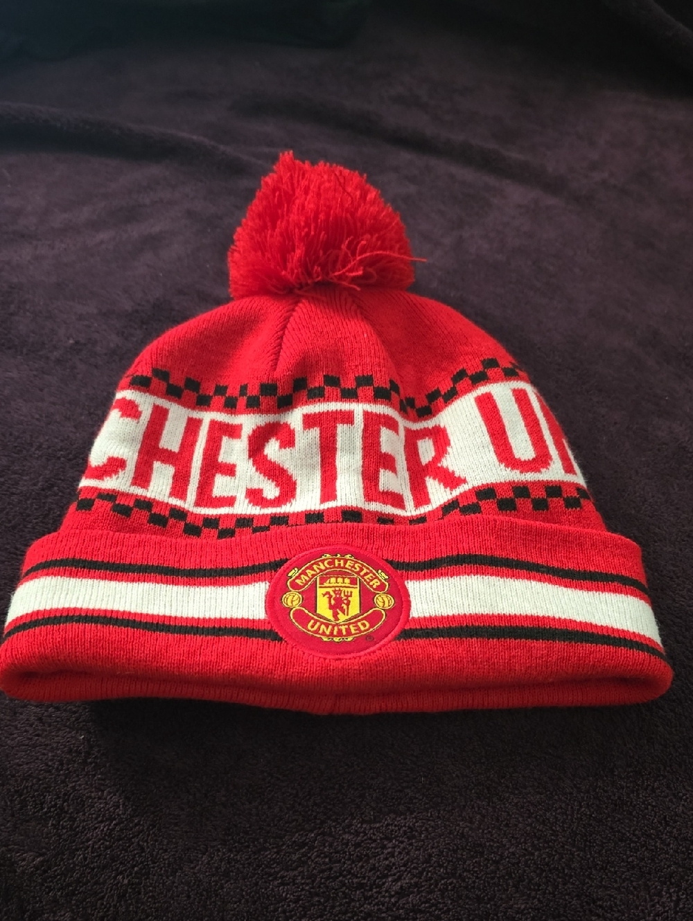 Manchester United Red Pom Beanie Hat